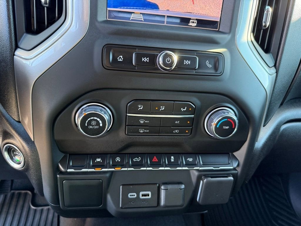 2025 Chevrolet Silverado 1500 Custom