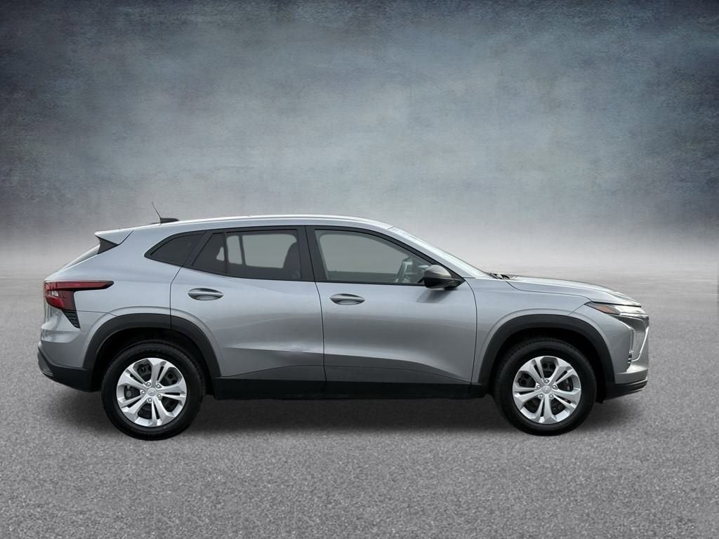 Used 2024 Chevrolet Trax LS with VIN KL77LFE25RC245081 for sale in Bullhead City, AZ